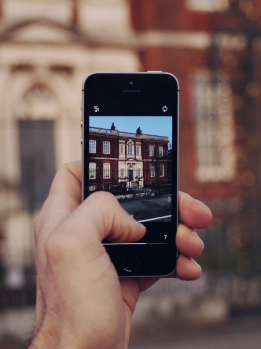 Analogue Camera In Your Iphone 14